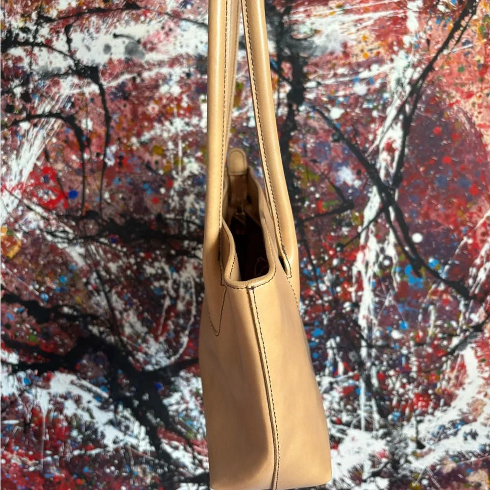 Furla Leather Tan Bag Minimalist Design - Picture 5 of 11